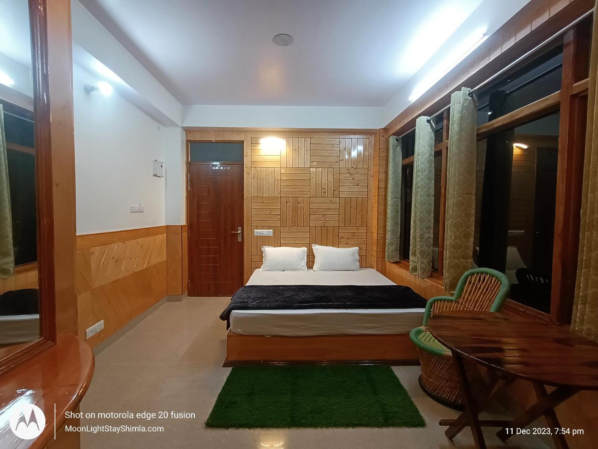 The Moonlight Stay - Shimla Oda fotoğraf